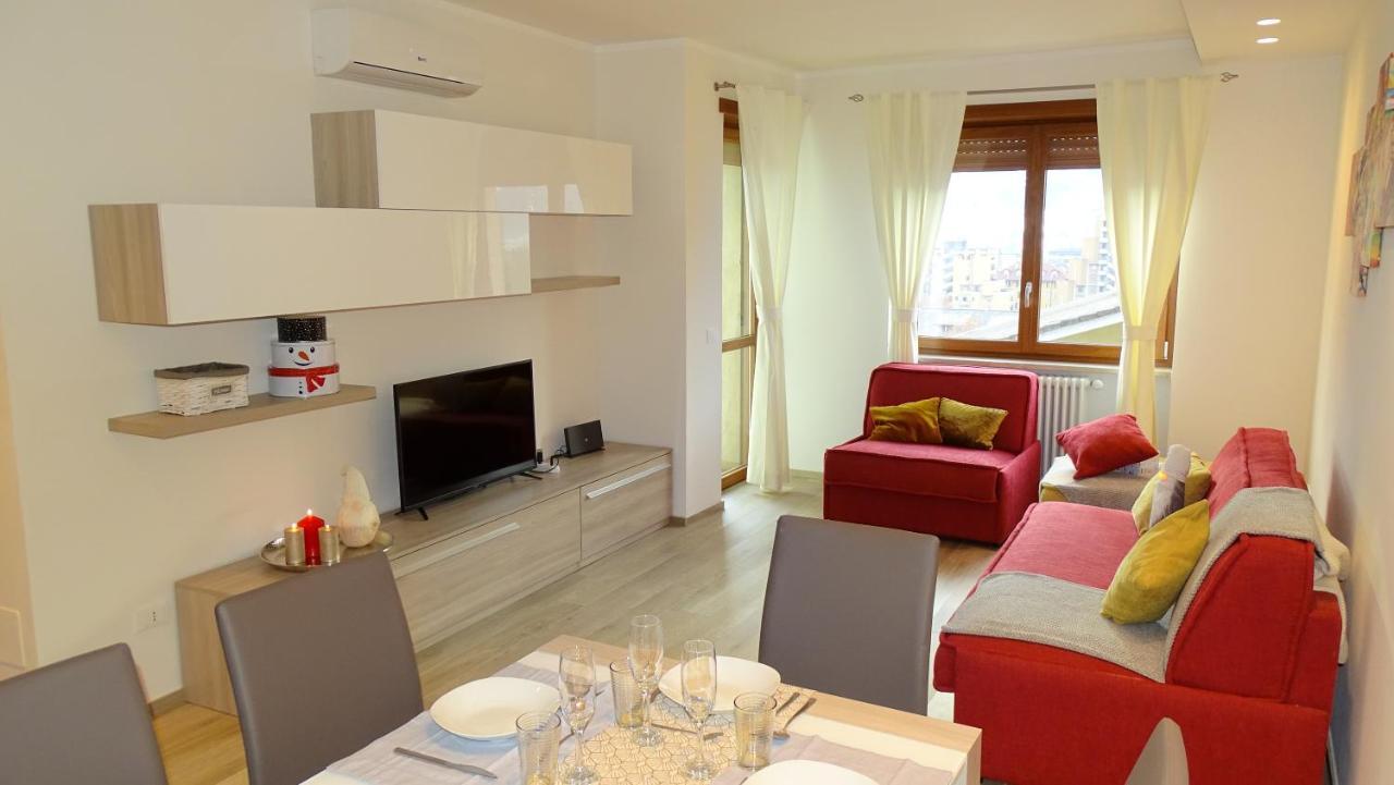 Blue Moon - Via Parigi Apartments Aosta Exterior photo